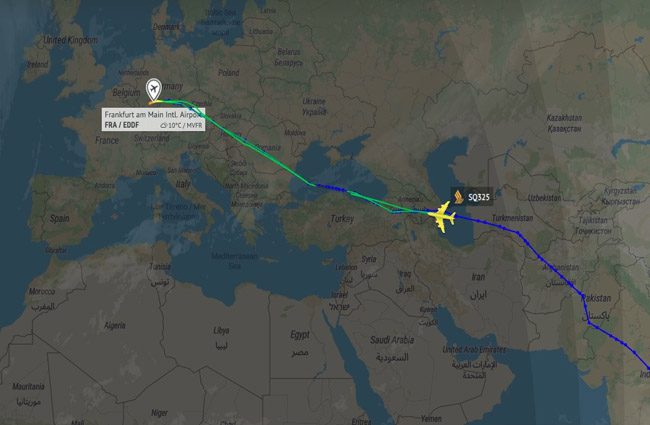 Frankfurt-Singapur uçağı 9 saat sonra geri döndü