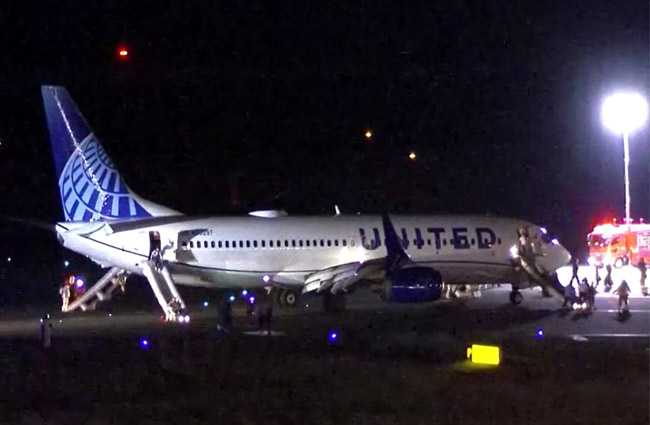 United Airlines’ın B737 uçağı Osaka’ya acil indi