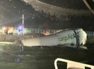 ACT Kargo uçağı pisitten çıkıp denize düştü