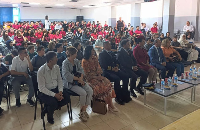 TÜSHAD öğrencilere havacılığı tanıttı