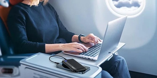 Emirates uçaklarında powerbank yasaklandı