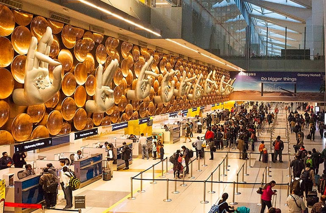 Hindistan ziyaretçilere yeni kural getiriyor