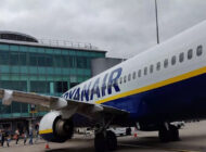 Ryanair uçağı 5-6 dakikalık yakıtla acil indi