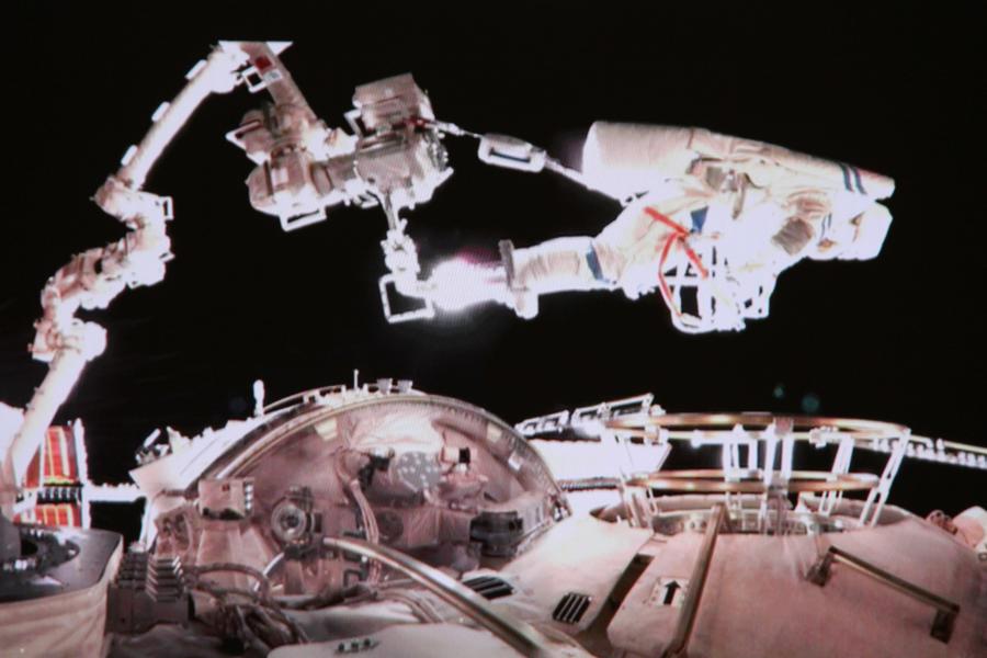 Çin’in Shenzhou-20u uzay aracı Dünya’ya dönemiyor