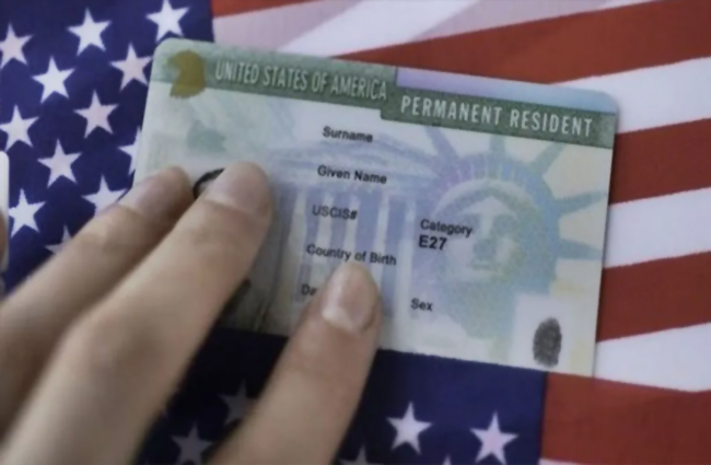 ABD,19 ülkede Green Card’ları inceleyecek