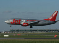 Jet2 havayolunun B737-800 uçağı inişte kanat sürttü