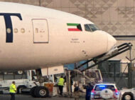 Kuwait Airways’in B777-300’ü direğe çarptı