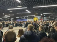 Partizan taraftarları Belgrad Havalimanı’nda izdiham yarattı