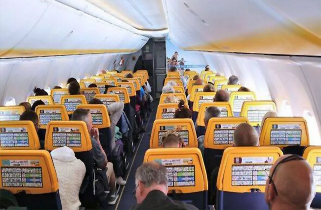 Ryanair yolcusuna hapis cezası