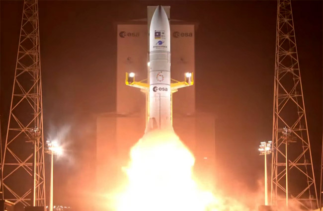 Arianespace Avrupa’nın iki Galileo uydusunu fırlattı