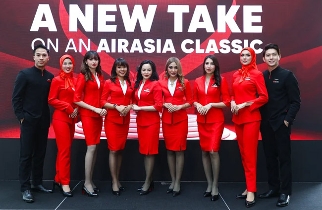 AirAsia, kabin ekibine başörtü takma hakkı tanıdı