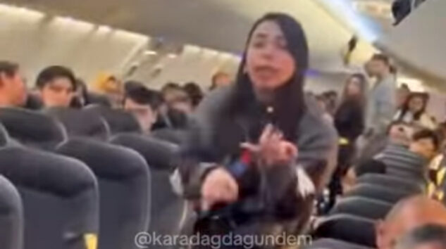 Ajet uçağında yolculardan büyük tepki