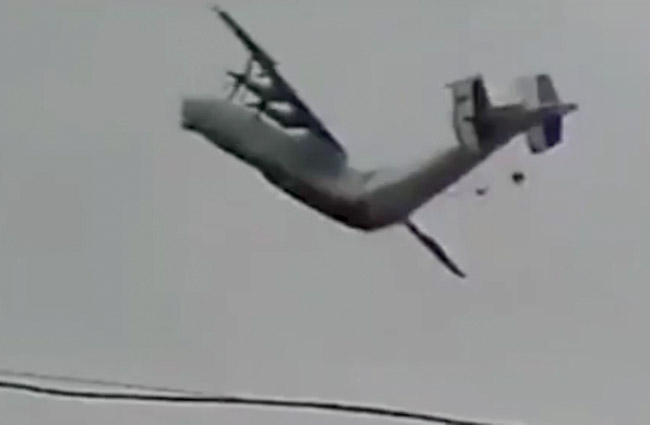 Rusya’da düşen AN-22 uçağının görüntüleri yayınlandı