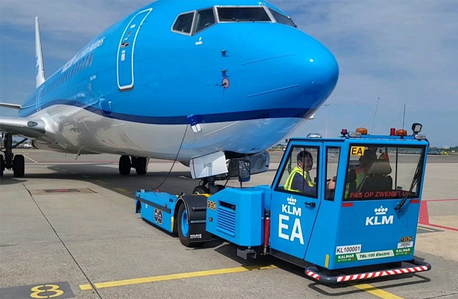 KLM Schiphol’de elektrikli Pushback kullanmaya başladı