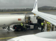 Ryanair uçağı Edinburg’da yakıt tankerine çarptı