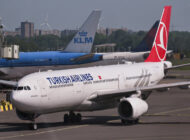 THY İstanbul-Amsterdam uçağı hidrolik arızası yaşadı