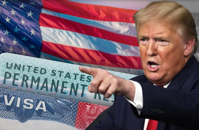 Donald Trump yeşil kart programını iptal etti