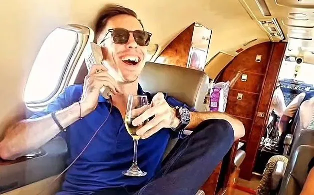 Sahte pilot 4 yıl bedava uçtu