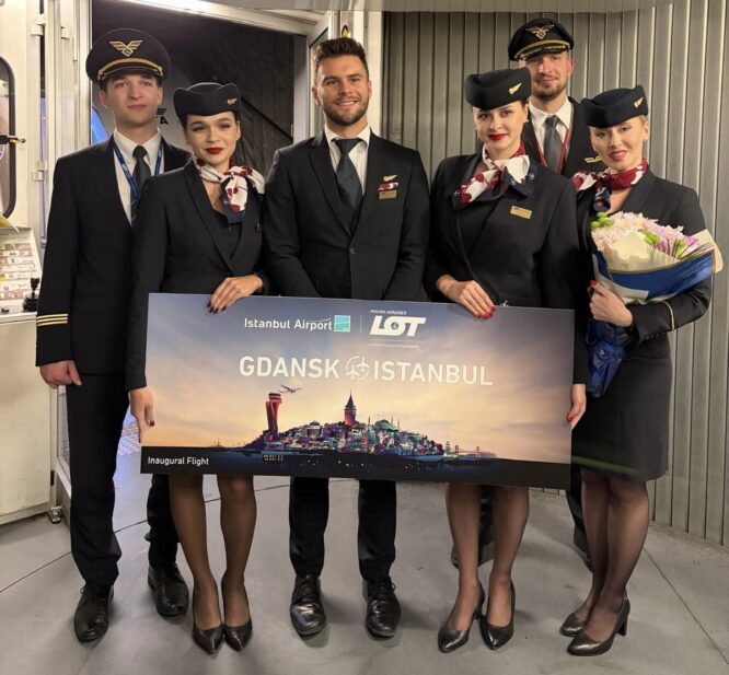 LOT, İGA’ya 3. hattını açtı