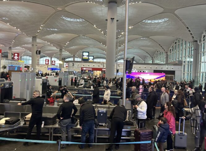 İGA İstanbul Havalimanı’nda tatil yoğunluğu