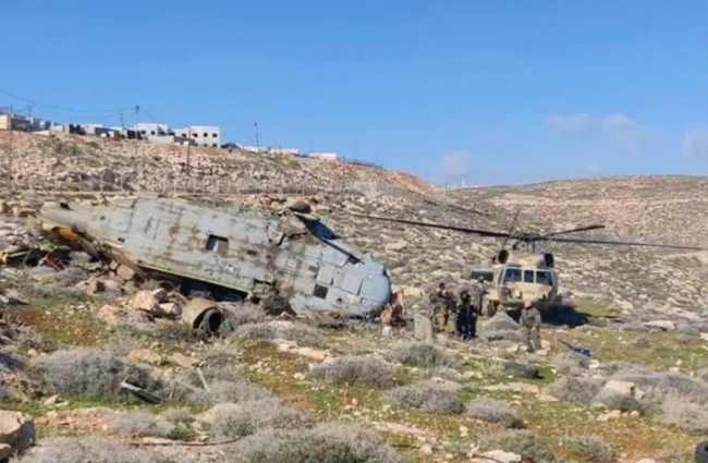 Black Hawk kurtarmada yere çakıldı