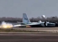 NASA uçağı WB-57 gövde üzerine indi