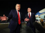 Trump’ın uçağı arızalandı geri döndü