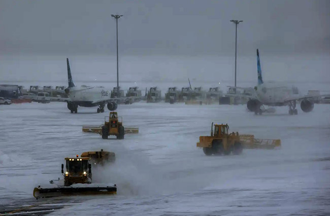 ABD’de hava yolu şirketleri alarma geçti