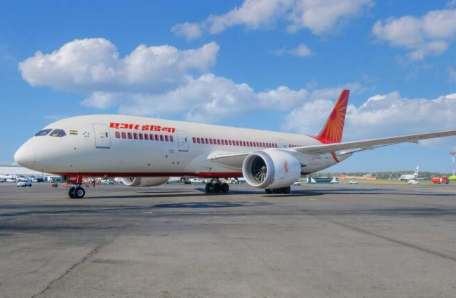 B787-8 uçağında yakıt kontrol anahtarı arızalandı