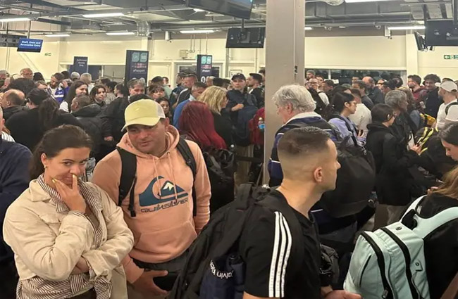 Brüksel Havalimanı’nı e-gate sistemi kitledi