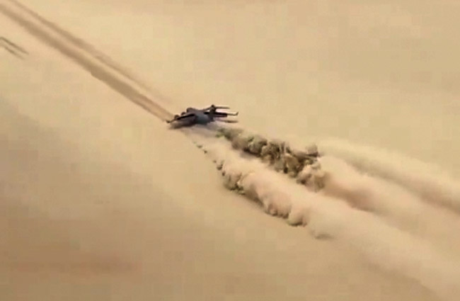 C-17 Globemaster III Himalayalar’da çöle indi