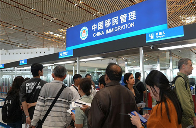 Çin İngiltere ve Kanada’ya vizesiz giriş tanıdı