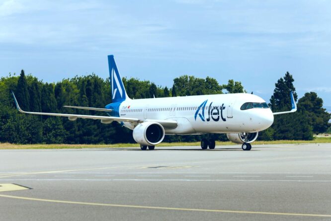 AJet bayram tatiline ek seferler planladı