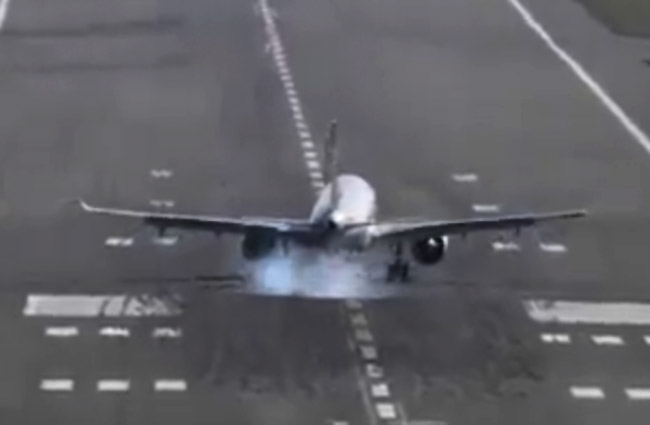 EgyptAir’in A320neo uçağı İGA’ya acil indi