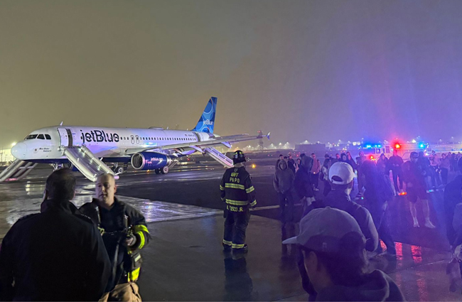 JetBlue uçağı Newark’a acil indi