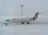 600 yolcu gece boyunca uçakta bekledi