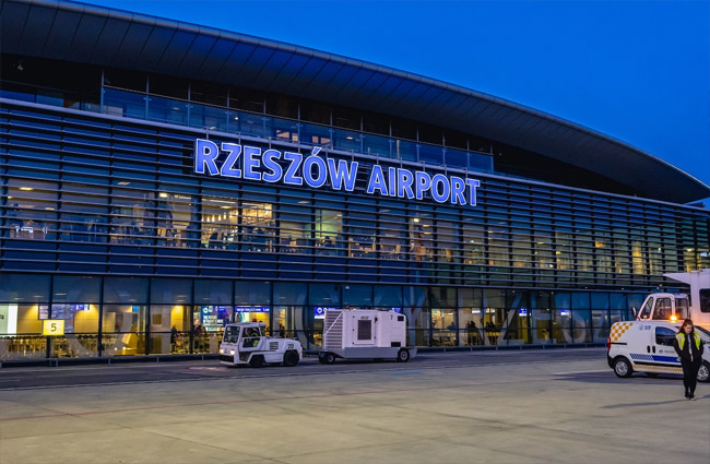 Polonlya’da Rzeszow ve Lublin havalimanları uçuşa kapandı