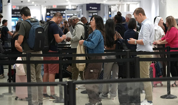 ABD’de bütçe krizi havalimanlarını vurdu