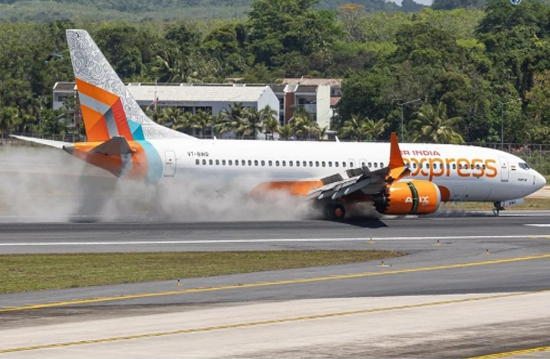 Air India Express uçağı Phuket Havalimanı’na sert indi