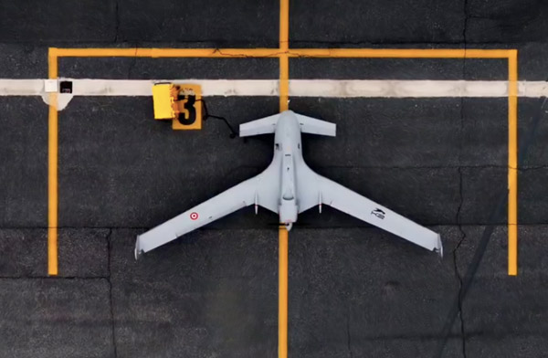 Baykar K2 Kamikaze yapay zeka ve formasyon teslerini tamamaldı