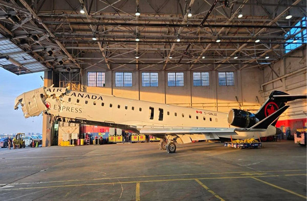 CRJ-900 hangara alındı