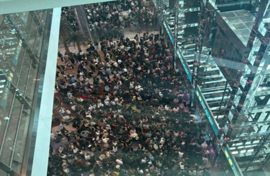 Dubai Havalimanı’nda büyük kaos yaşanıyor