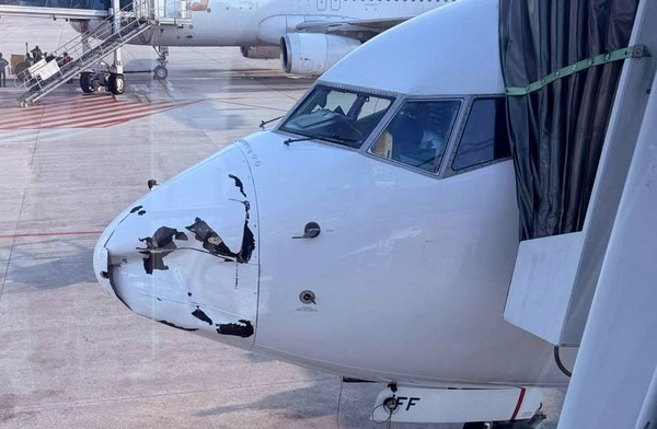 Garuda Indonesia’nın uçağının randomu hasar gördü