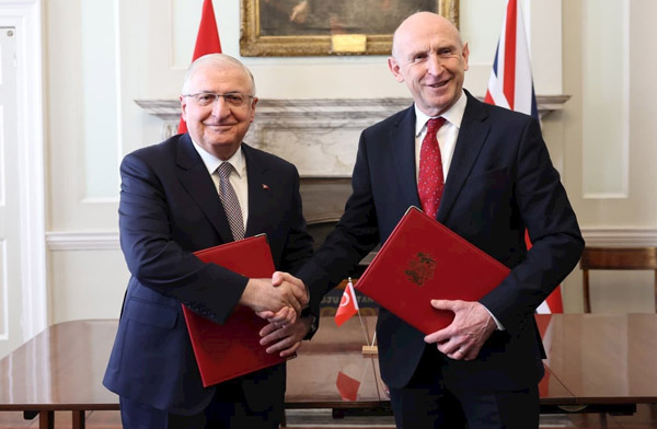 Türkiye ve İngiltere arasında destek sözleşmesi imzalandı
