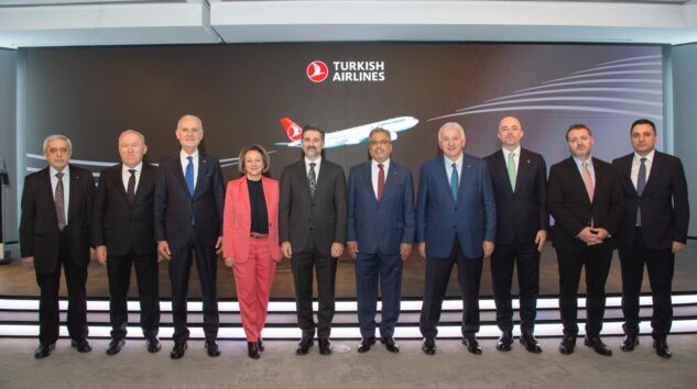 THY’de devir teslim yapıldı