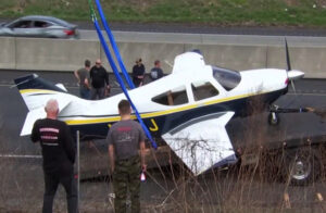 ABD’de Commander 114B tipiuçak oto yola indi