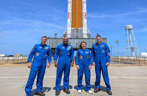 NASA 50 yıllık göreve hazır