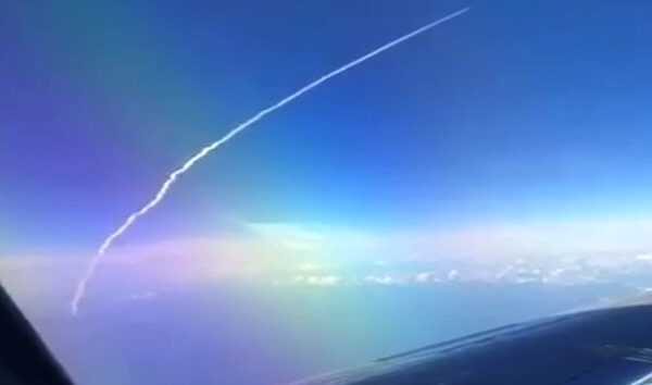 Artemis II roketi uçaktan görüntülendi