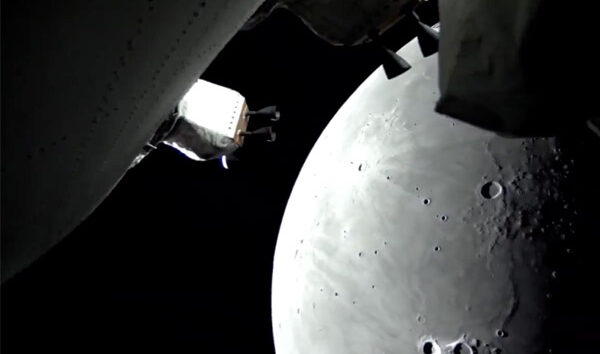 Artemis II görevini tamamladı dönüşe başladı