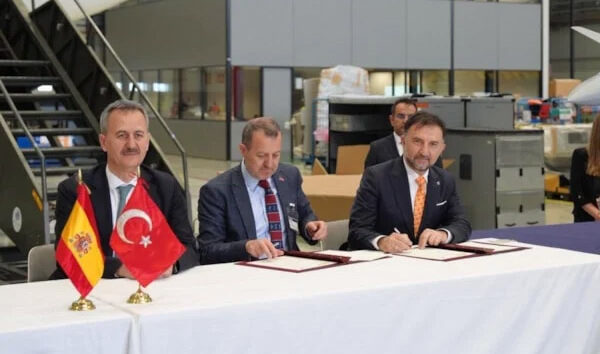 HÜRJET İspanya ile resmi imzaları attı